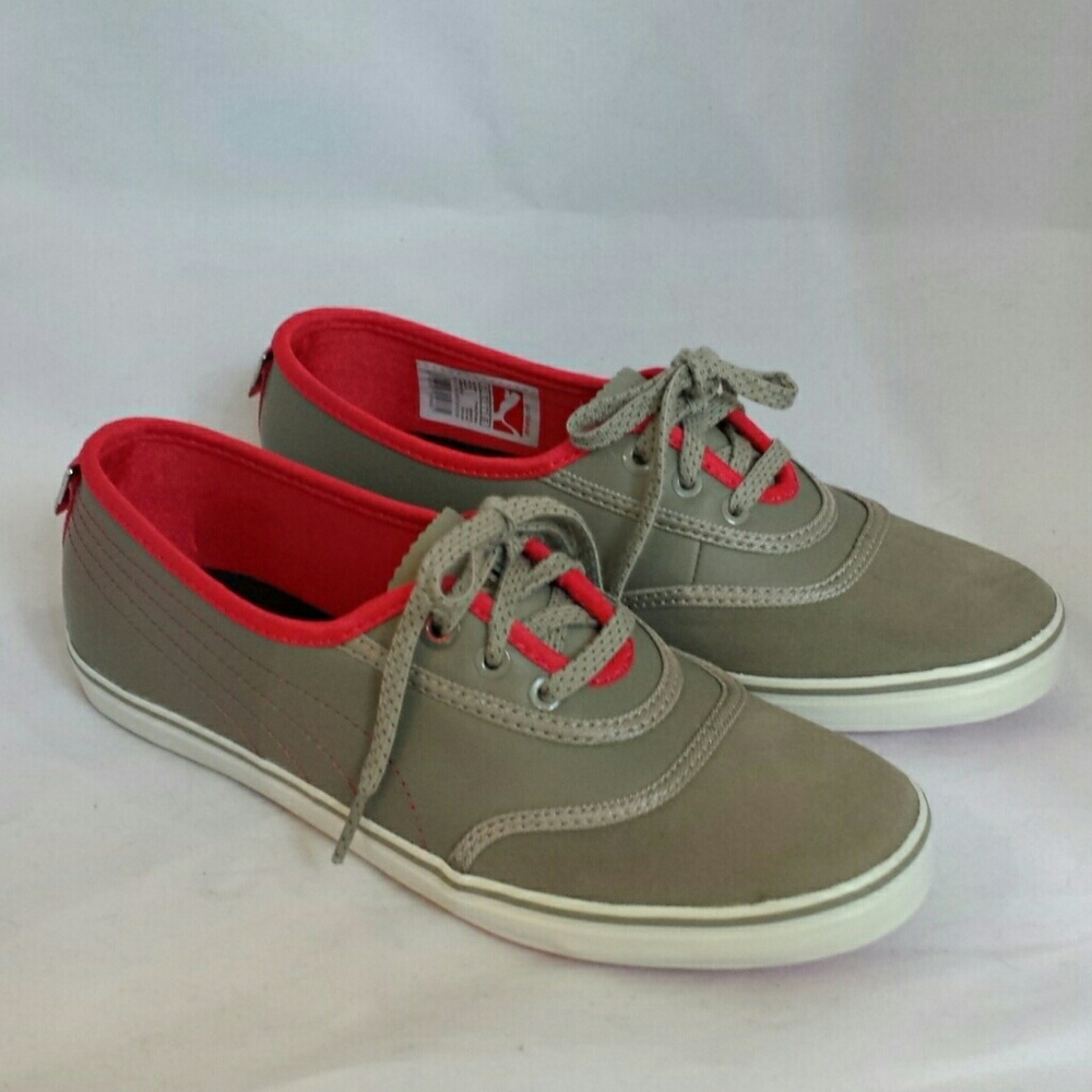 Puma 'Vulc" Leather Gray/Pink Sneaker